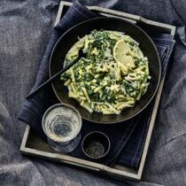 Zitronenpasta mit Spinat