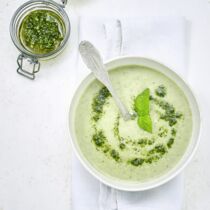 Basilikum-Cremesüppchen