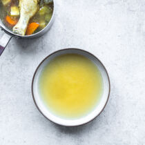 Hühnerbrühe Hühnerbrühe