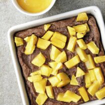 Schoko-Grieß-Gratin mit Mangosauce Schoko-Grieß-Gratin mit Mangosauce