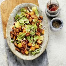 Süßkartoffelsalat mit Tofu-Hack