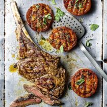 Tomahawk mit
Grilltomaten Tomahawk mit
Grilltomaten