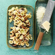 Orecchiette mit Champignons und Kichererbsen