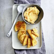 Sellerieschnitzel auf Kartoffel-Möhren-Püree Sellerieschnitzel auf Kartoffel-Möhren-Püree