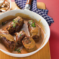 Rindsrouladen mit Steinpilzsauce