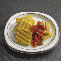 Gewürzpolenta mit Minzetomaten