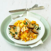 Kürbisgemüse mit gebratenen Pilzen Kürbisgemüse mit gebratenen Pilzen