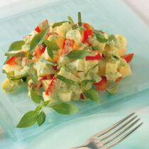 Kartoffel-Tomaten-Salat mit Pestosauce