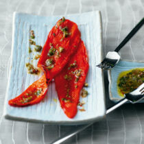 Gebackene Paprika mit Minze-Chili-Anchoïade Gebackene Paprika mit Minze-Chili-Anchoïade
