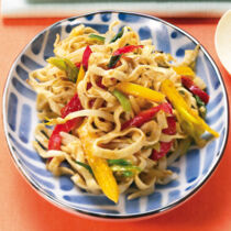 Paprika-Nudeln Paprika-Nudeln