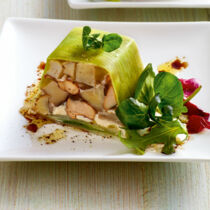 Pilzterrine im Lauchmantel