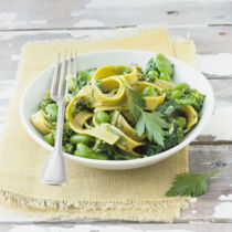 Bandnudeln mit Gemüse