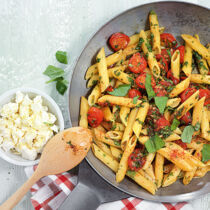 Nudeln mit Karamelltomaten