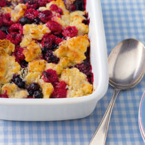Beeren-Kokos-Cobbler Beeren-Kokos-Cobbler