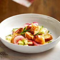Laugenstangerlsalat mit Kas und Radi