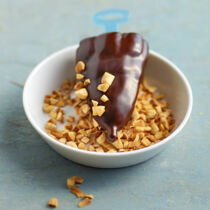 Schokoladeneis mit Mandeln Schokoladeneis mit Mandeln