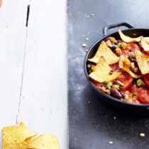 Linsen-Chili mit Nacho-Kruste Linsen-Chili mit Nacho-Kruste