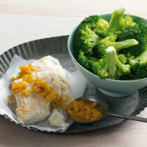 Fischfilet spanische Art mit Brokkoli Fischfilet spanische Art mit Brokkoli