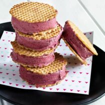 Cranberry-Eis-Sandwich