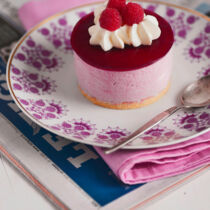 TÖRTCHEN »TRÈS JOLIE« TÖRTCHEN »TRÈS JOLIE«