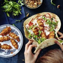 Vegetarische Çiğ Köfte im Dürüm-Mantel