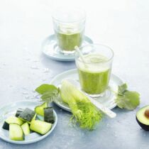 Fenchel-Smoothie mit Dill und Giersch