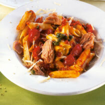Penne mit Thunfisch Penne mit Thunfisch