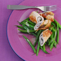 Putenröllchen mit Schinken und Salbei