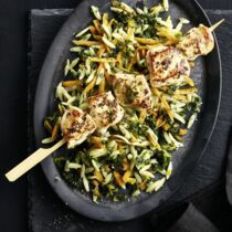 Zitronenhähnchen mit Orzo und Grünkohl Zitronenhähnchen mit Orzo und Grünkohl