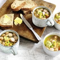 Gemüsesuppe mit Überraschung Gemüsesuppe mit Überraschung