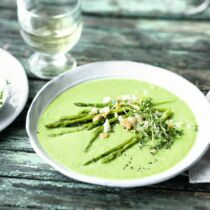 Avocado-Erbsen-Suppe mit Wildspargel