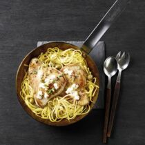 Thunfisch mit Oliven-Nudeln Thunfisch mit Oliven-Nudeln