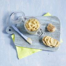 Linsenaufstrich mit Dattel Linsenaufstrich mit Dattel