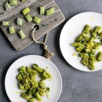 Spinatgnocchi mit Zitronenbutter