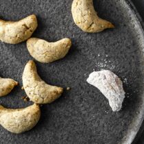 Walnusskipferl Walnusskipferl