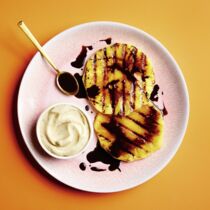 Gegrillte Ananas mit Nicecream Gegrillte Ananas mit Nicecream
