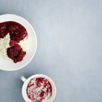 Hirse-Milchreis mit Fruchtsauce