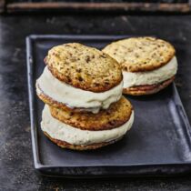 Eis-Sandwich mit Kokos Eis-Sandwich mit Kokos