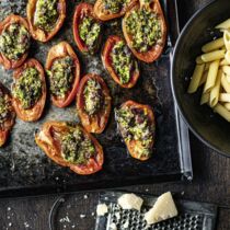 Penne mit Schmortomaten-Pesto Penne mit Schmortomaten-Pesto