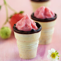 Erdbeer-Softeis Erdbeer-Softeis