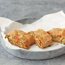 Vollkornstrudel mit Sojasprossen