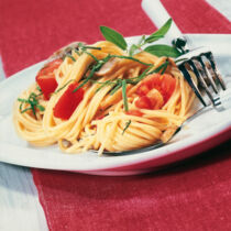 Spaghetti mit Tomaten und Pilzen