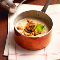 Kastaniensuppe mit Portwein und Schokolade