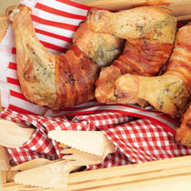 Hähnchenschenkel im Speckmantel Hähnchenschenkel im Speckmantel