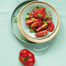 Tomatensalat mit Chilis Tomatensalat mit Chilis