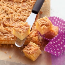 Karamell-Mandel-Blondies Karamell-Mandel-Blondies