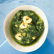 Pesto mit Rucola & Kürbiskernen Pesto mit Rucola & Kürbiskernen