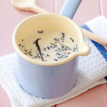 Lavendel-Vanille-Milch