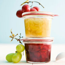 Helles und Dunkles Traubenkompott