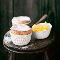 Süßer Kartoffelauflauf mit Kompott